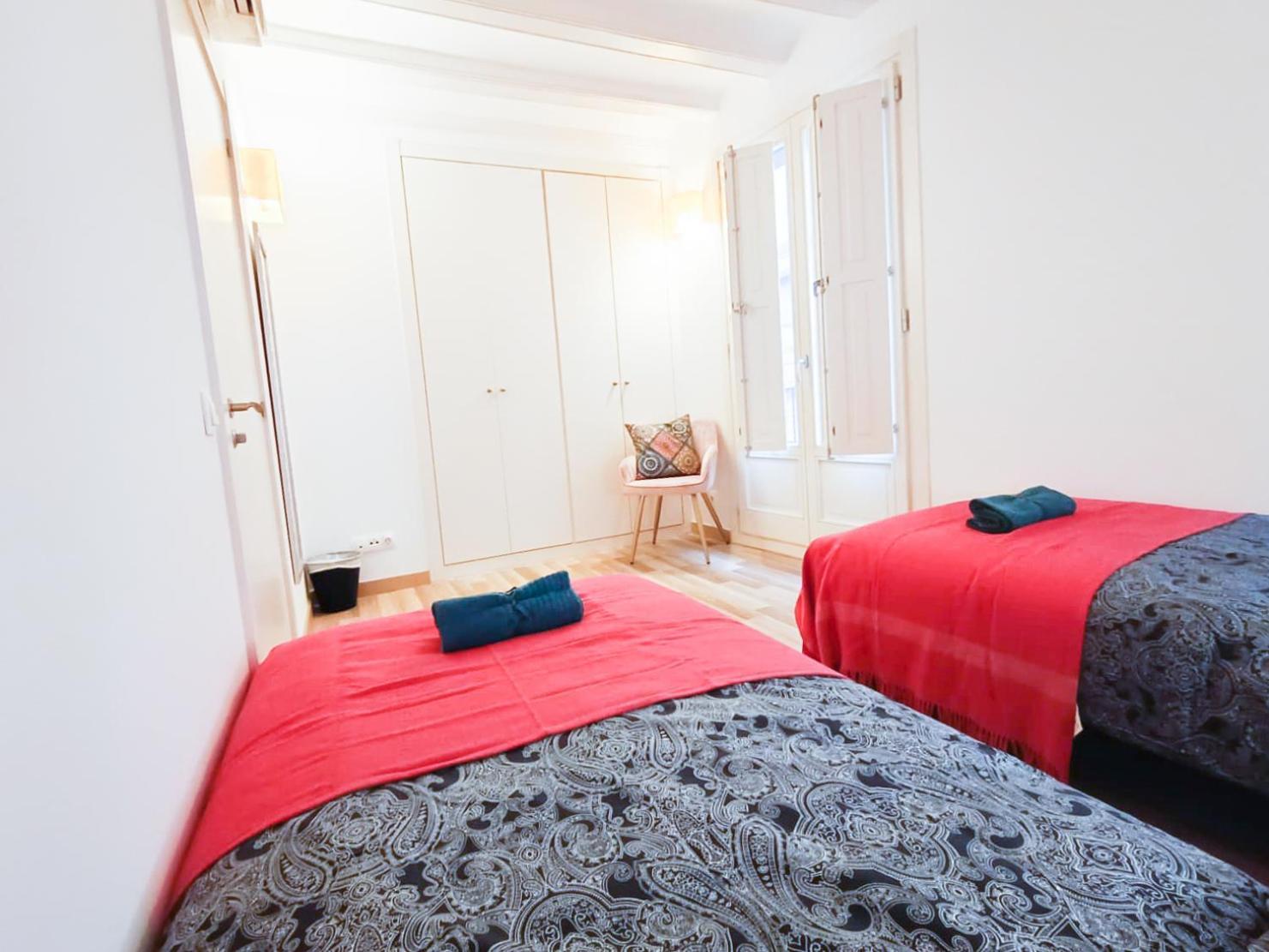برشلونة Private Rooms By La Rambla المظهر الخارجي الصورة